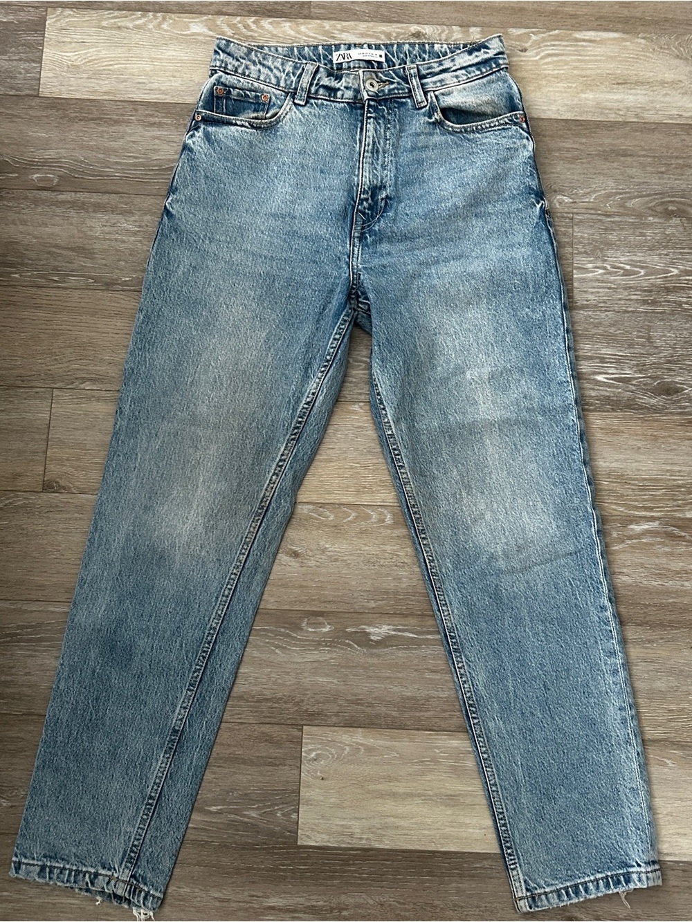Zara High Rise relaxed Jeans, US 6